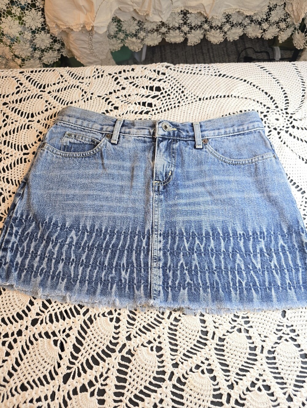 Guess Jeans USA, Distressed Denim Mini Skirt, Size 27